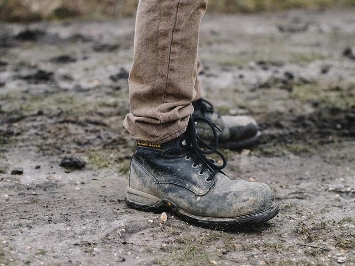 How Do I Keep My Feet from Hurting in Steel Toe Boots?