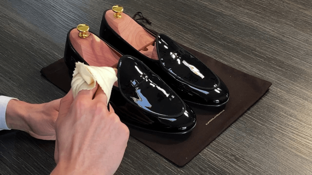How to break or stretch patent shoes, real or fake leather - to increase comfortable fit